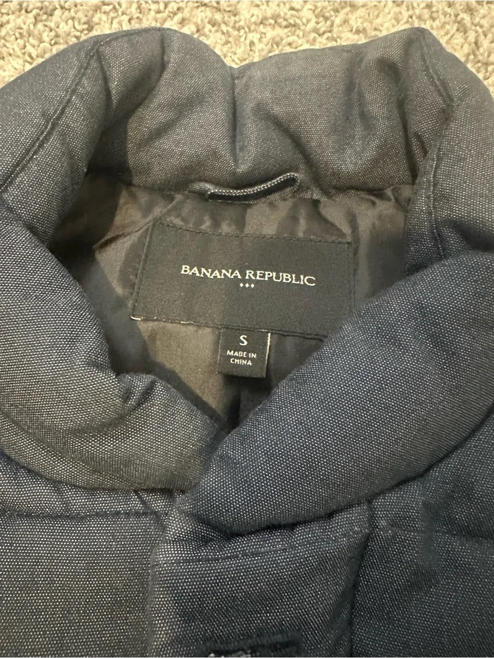 Banana Republic Men's Dark Navy Quilted Puffer Vest